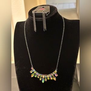 Oilspill Necklace with Earrings